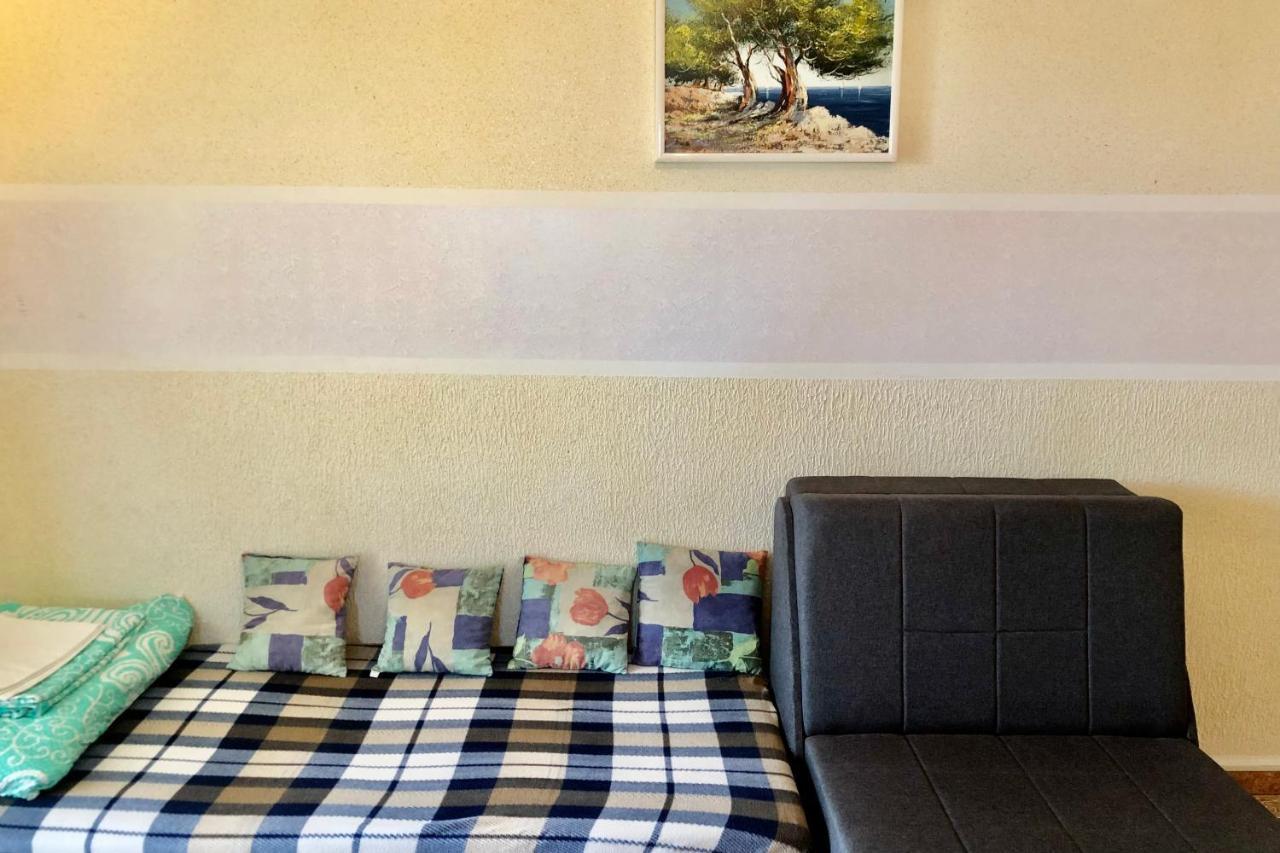 Villa Latina With 6 Apartments And A Shared Pool Vir Exterior photo